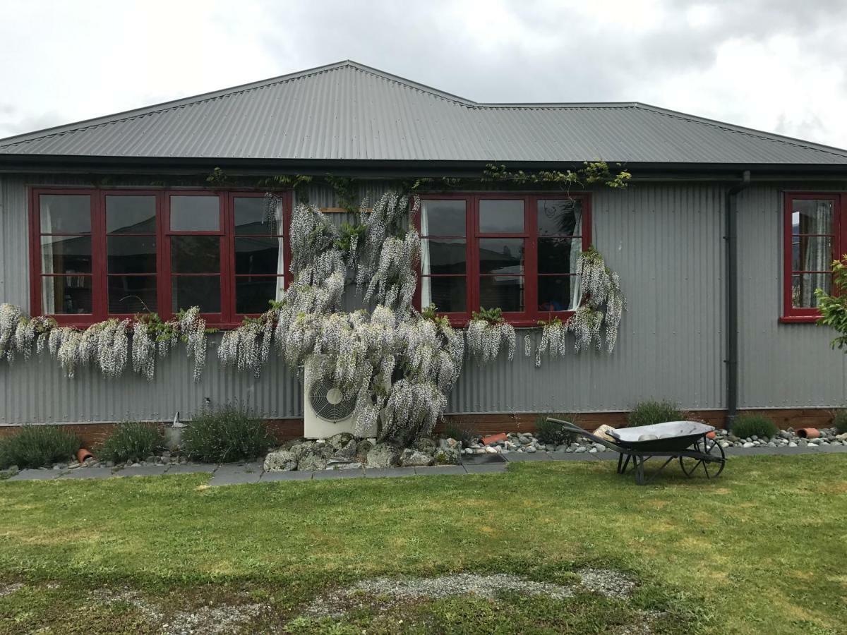 Batch With A View Te Anau Exterior foto